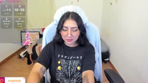 Snapshot of kat_ly_chan chatting on 12, 10, 2025 Kat online show from 12, 10, 2025