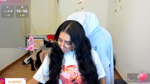 Snapshot of kat_ly_chan chatting on 17, 10, 2025 Kat online show from 17, 10, 2025