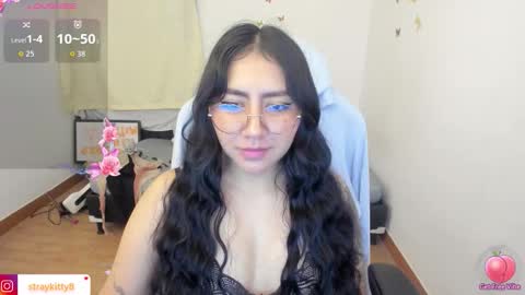 Snapshot of kat_ly_chan chatting on 31, 10, 2025 Kat online show from 31, 10, 2025