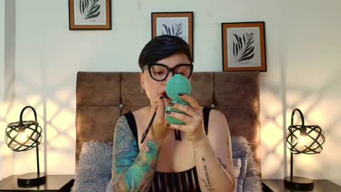 kat paradisse online show from 23, 4, 2026