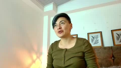 Snapshot of kat_paradisse chatting on 25, 7, 2026 kat paradisse online show from 25, 7, 2026