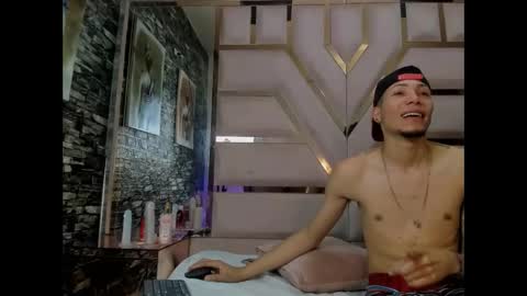 Kata And Layan online show from 12, 1, 2026