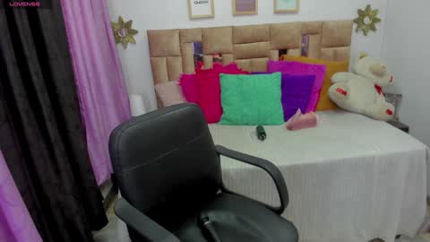 Snapshot of kataleya_018 chatting on 13, 1, 2025 kataleya online show from 13, 1, 2025