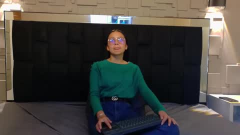 Snapshot of katalina07 chatting on 7, 11, 2025 Katalina online show from 7, 11, 2025