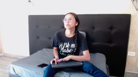 Snapshot of katalina07 chatting on 12, 11, 2025 Katalina online show from 12, 11, 2025