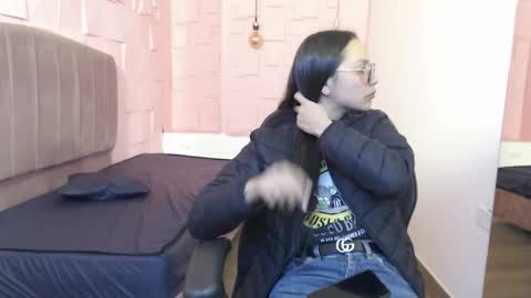 Snapshot of katalina07 chatting on 3, 12, 2025 Katalina online show from 3, 12, 2025