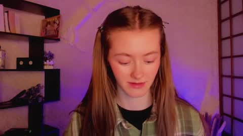 Snapshot of kate_cuddle chatting on 28, 1, 2025 Kate online show from 28, 1, 2025