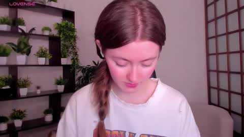 Snapshot of kate_cuddle chatting on 26, 11, 2025 Kate online show from 26, 11, 2025