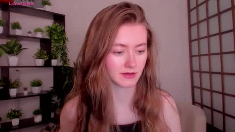 Snapshot of kate_cuddle chatting on 23, 12, 2025 Kate online show from 23, 12, 2025