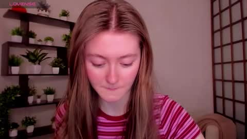 Snapshot of kate_cuddle chatting on 5, 2, 2026 Kate online show from 5, 2, 2026