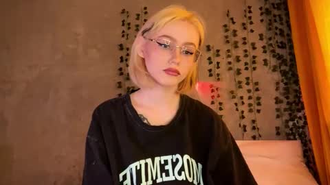kate_mikki online show from 4, 2, 2026