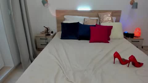 Snapshot of kate_redgar chatting on 12, 9, 2025 kate_redgar online show from 12, 9, 2025