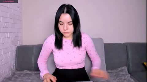 KATE online show from 8, 11, 2025