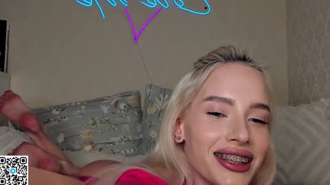    online show from 14, 12, 2024