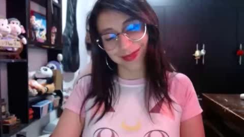 Snapshot of kateeen18 chatting on 20, 11, 2025 Kateeen18 online show from 20, 11, 2025