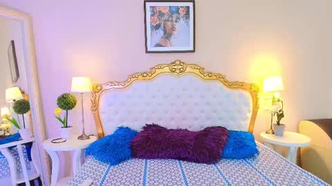 Snapshot of kateemartinez chatting on 2, 10, 2025 katee Martinez online show from 2, 10, 2025