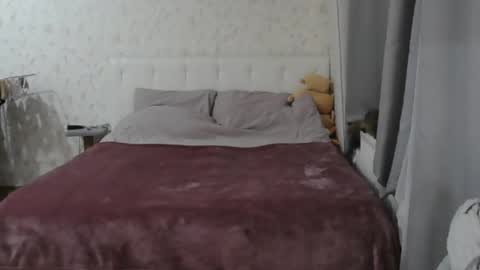 Kate Bunny online show from 7, 10, 2025