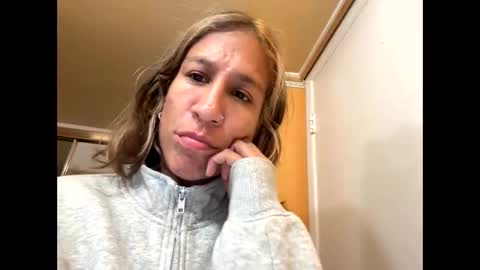 Snapshot of katelinxxx chatting on 19, 11, 2025 Katelin online show from 19, 11, 2025