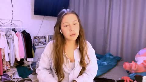 Snapshot of katelynnsanghez chatting on 3, 6, 2026 Eshly online show from 3, 6, 2026