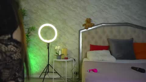 Kate online show from 8, 3, 2026