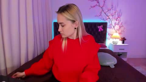 KateOwyns online show from 27, 4, 2026