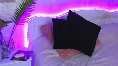 Snapshot of katey_riva35708 chatting on 24, 11, 2025 KateyRiva online show from 24, 11, 2025