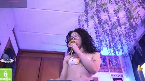 Snapshot of kathc_19 chatting on 7, 6, 2026 Katerine online show from 7, 6, 2026