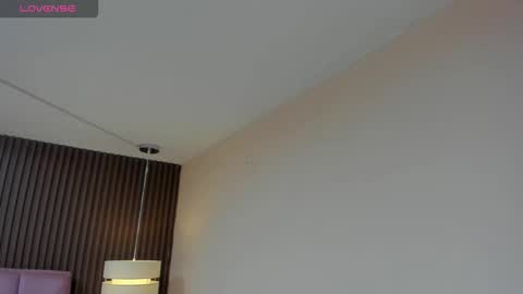 Snapshot of kathe_asian chatting on 28, 11, 2025 online show from 28, 11, 2025