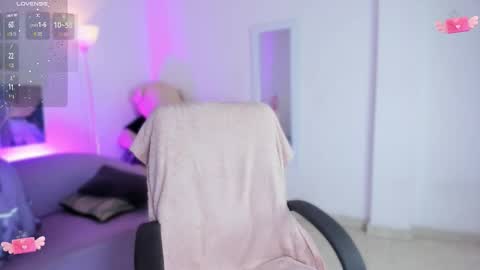 kathe_littlee online show from 4, 12, 2025