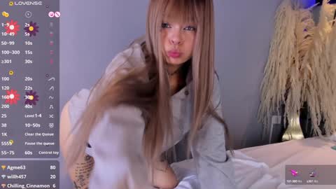 Snapshot of kathegomez_ chatting on 6, 1, 2025 KatheGomez  online show from 6, 1, 2025