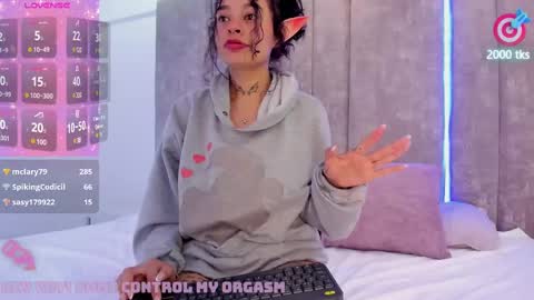 Snapshot of kathegomez_ chatting on 8, 3, 2025 KatheGomez  online show from 8, 3, 2025