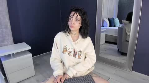 KatheGomez  online show from 19, 4, 2026