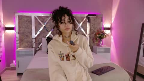 KatheGomez  online show from 19, 5, 2026