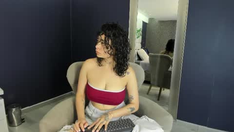 Snapshot of kathegomez_ chatting on 19, 6, 2026 KatheGomez online show from 19, 6, 2026