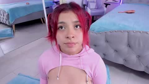 Snapshot of kathia_saenz chatting on 28, 2, 2025 Kathia  online show from 28, 2, 2025