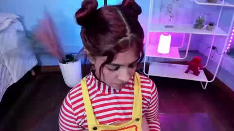 Snapshot of kathia_saenz chatting on 2, 10, 2025 Kathia  online show from 2, 10, 2025