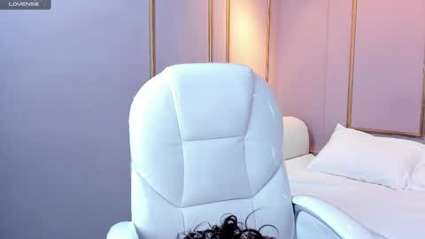 Snapshot of kathymirrow chatting on 22, 2, 2025 Kathy online show from 22, 2, 2025