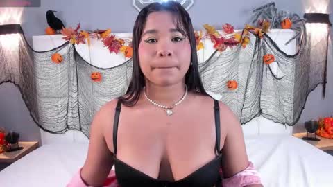 Snapshot of kathymirrow chatting on 29, 10, 2025 Kathy online show from 29, 10, 2025