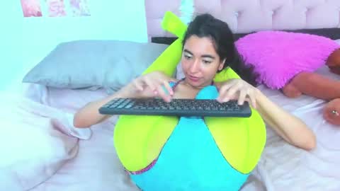 Snapshot of katiaflex chatting on 9, 12, 2024 Katia online show from 9, 12, 2024