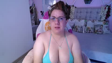 Snapshot of katie_joness chatting on 10, 1, 2025 katerin Joness online show from 10, 1, 2025