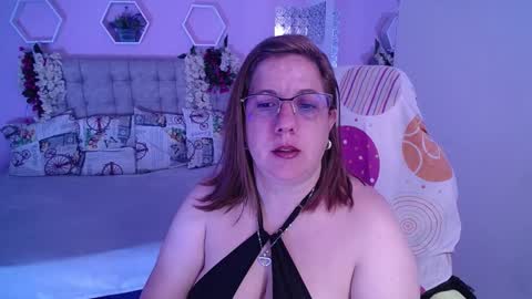 Snapshot of katie_joness chatting on 13, 1, 2025 katerin Joness online show from 13, 1, 2025
