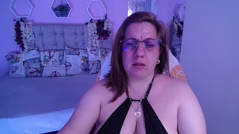 Snapshot of katie_joness chatting on 13, 1, 2025 katerin Joness online show from 13, 1, 2025