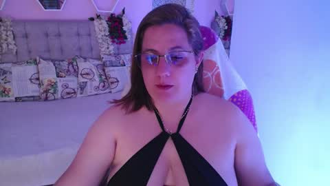 Snapshot of katie_joness chatting on 24, 1, 2025 katerin Joness online show from 24, 1, 2025