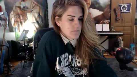 Snapshot of katiecutie_5 chatting on 24, 4, 2026 Katie online show from 24, 4, 2026
