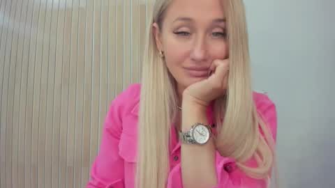 Snapshot of katrina_moor chatting on 8, 6, 2026 katrina moor online show from 8, 6, 2026