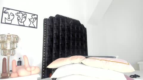 katrina moore online show from 13, 2, 2025