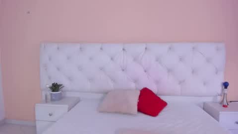 Snapshot of katte_landerr chatting on 3, 12, 2025 Katte online show from 3, 12, 2025