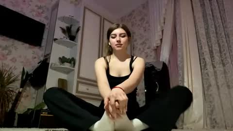 Snapshot of kattiemichelson chatting on 16, 5, 2026 Molly online show from 16, 5, 2026