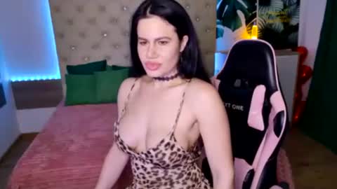 KattieSims online show from 24, 2, 2025