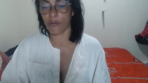 Snapshot of kattleyagray chatting on 19, 10, 2025 KattleyaGrey online show from 19, 10, 2025